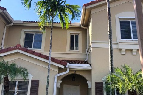 Townhouse in Doral, Florida 3 bedrooms, 135.82 sq.m. № 1095779 - photo 2