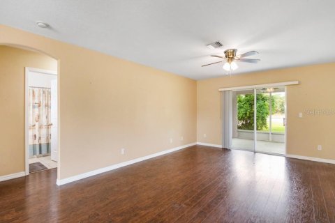 House in Vero Beach, Florida 3 bedrooms, 145.21 sq.m. № 1165339 - photo 8