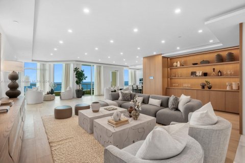 Condominio en venta en Sunny Isles Beach, Florida, 5 dormitorios, 750.74 m2 № 1238840 - foto 20