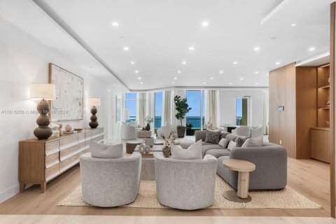 Condominio en venta en Sunny Isles Beach, Florida, 5 dormitorios, 750.74 m2 № 1238840 - foto 21