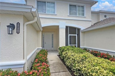 Condo in Fort Myers, Florida, 3 bedrooms  № 1344965 - photo 1