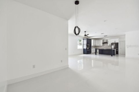 Villa ou maison à vendre à Lutz, Floride: 4 chambres, 207.92 m2 № 1307138 - photo 8