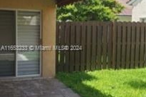 Casa en alquiler en Miramar, Florida, 3 dormitorios, 171.31 m2 № 1348068 - foto 10