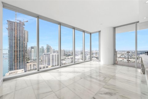 Condo in Miami, Florida, 2 bedrooms  № 1348009 - photo 5