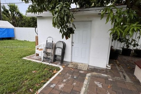 Casa en venta en Miami, Florida, 3 dormitorios, 132.94 m2 № 1415464 - foto 15