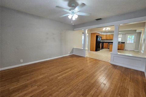 Casa en venta en Tampa, Florida, 3 dormitorios, 106.28 m2 № 1340635 - foto 11