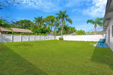 Casa en venta en Saint Petersburg, Florida, 4 dormitorios, 140.84 m2 № 1340666 - foto 18