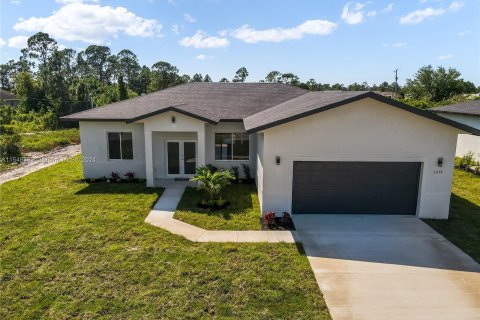 Casa en venta en Lehigh Acres, Florida, 3 dormitorios № 1091373 - foto 4