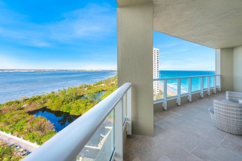 Condominio en venta en Riviera Beach, Florida, 4 dormitorios, 360.74 m2 № 966038 - foto 15