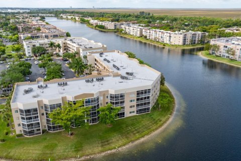 Copropriété à vendre à Tamarac, Floride: 2 chambres, 139.35 m2 № 1168746 - photo 30