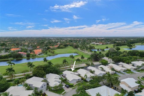 Villa ou maison à vendre à Pembroke Pines, Floride: 3 chambres, 164.07 m2 № 1408902 - photo 1