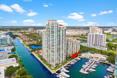 Condominio en venta en Aventura, Florida, 3 dormitorios, 155.15 m2 № 1408857 - foto 1