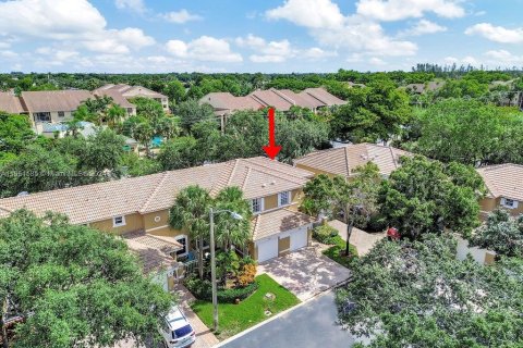 Villa ou maison à louer à Sunrise, Floride: 3 chambres, 117.34 m2 № 1351789 - photo 30