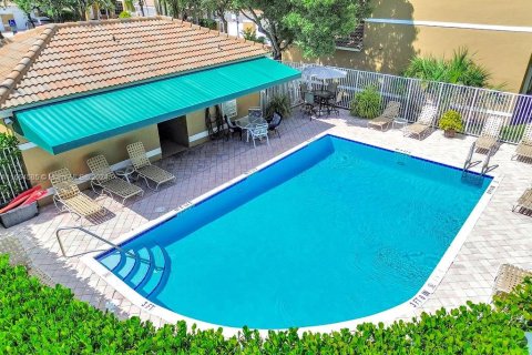 Casa en alquiler en Sunrise, Florida, 3 dormitorios, 117.34 m2 № 1351789 - foto 25