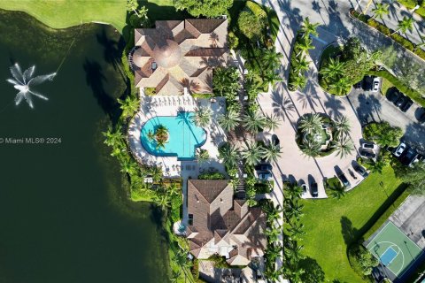 Villa ou maison à vendre à Hollywood, Floride: 6 chambres, 459.49 m2 № 1153528 - photo 14