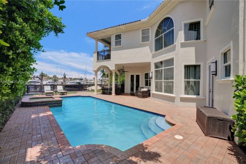 Villa ou maison à vendre à Hollywood, Floride: 6 chambres, 459.49 m2 № 1153528 - photo 11