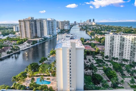 Copropriété à vendre à Sunny Isles Beach, Floride: 2 chambres, 141.68 m2 № 1153573 - photo 29