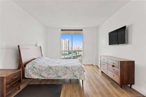 Condominio en venta en Sunny Isles Beach, Florida, 2 dormitorios, 141.68 m2 № 1153573 - foto 11