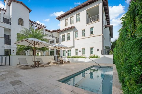 Condominio en venta en Coral Gables, Florida, 3 dormitorios, 259.29 m2 № 1321558 - foto 23