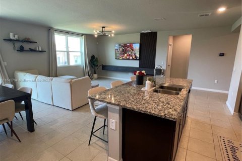 Casa en venta en Davenport, Florida, 4 dormitorios № 1321600 - foto 15