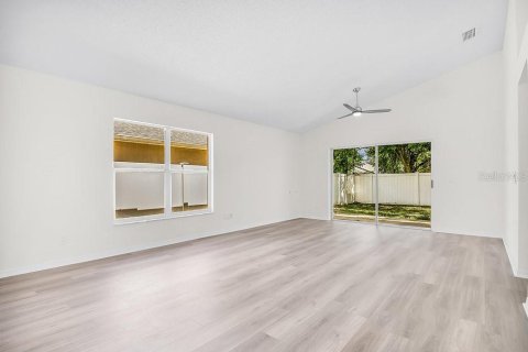 Villa ou maison à vendre à Orlando, Floride: 3 chambres, 158.12 m2 № 1393101 - photo 4