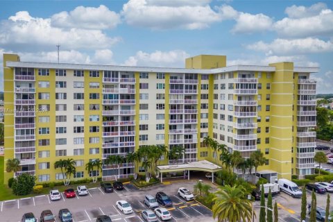 Condominio en venta en Hollywood, Florida, 1 dormitorio, 78.41 m2 № 1318858 - foto 26