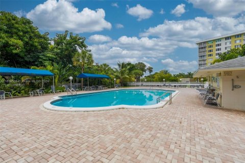 Condominio en venta en Hollywood, Florida, 1 dormitorio, 78.41 m2 № 1318858 - foto 12