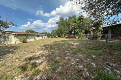 Villa ou maison à vendre à Deerfield Beach, Floride: 4 chambres, 140.1 m2 № 1318767 - photo 4