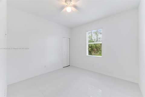 Casa en venta en Lehigh Acres, Florida, 3 dormitorios, 130.62 m2 № 1348351 - foto 18