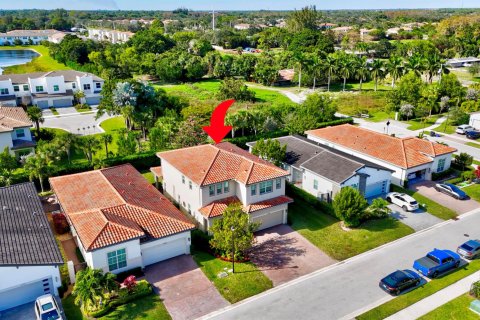 Villa ou maison à vendre à Lake Worth, Floride: 5 chambres, 286.6 m2 № 860446 - photo 1
