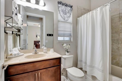Casa en venta en Lake Worth, Florida, 5 dormitorios, 286.6 m2 № 860446 - foto 28