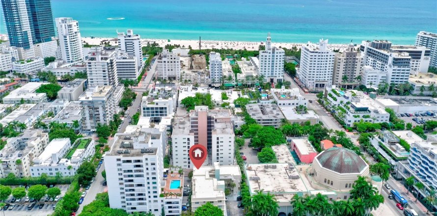 Condo in Miami Beach, Florida, 1 bedroom  № 1429716