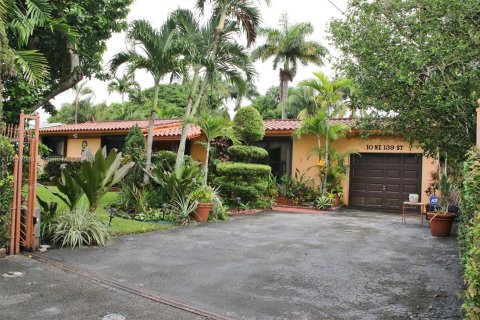 Casa en venta en Miami, Florida, 3 dormitorios, 127.37 m2 № 1347868 - foto 1