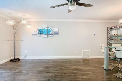 Casa en venta en Orlando, Florida, 3 dormitorios, 158.21 m2 № 1347869 - foto 16