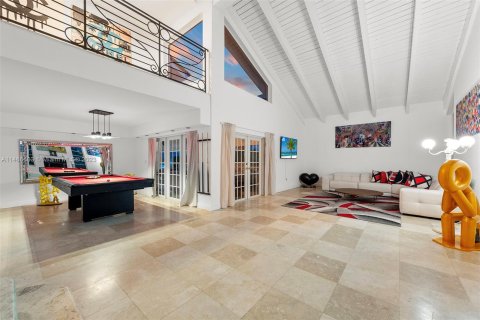 Villa ou maison à vendre à North Miami Beach, Floride: 6 chambres, 348.57 m2 № 858515 - photo 8