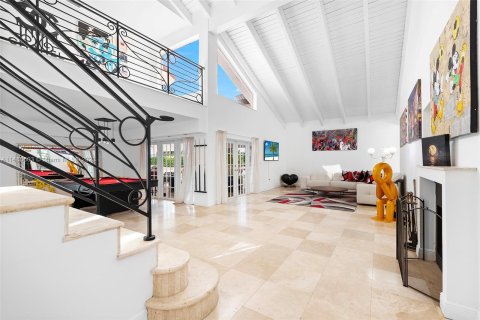 Villa ou maison à vendre à North Miami Beach, Floride: 6 chambres, 348.57 m2 № 858515 - photo 27