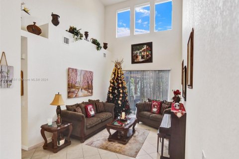 Villa ou maison à vendre à Miramar, Floride: 5 chambres, 268.95 m2 № 986767 - photo 13