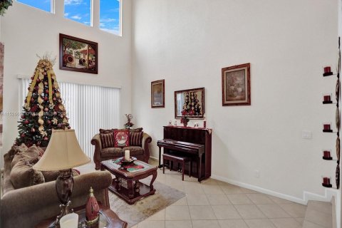Купить виллу или дом в Мирамар, Флорида 5 спален, 268.95м2, № 986767 - фото 16
