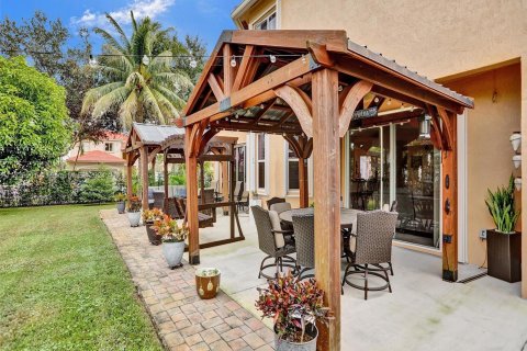 Villa ou maison à vendre à Miramar, Floride: 5 chambres, 268.95 m2 № 986767 - photo 10