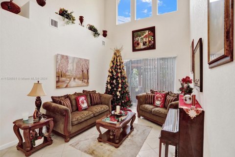 Villa ou maison à vendre à Miramar, Floride: 5 chambres, 268.95 m2 № 986767 - photo 15