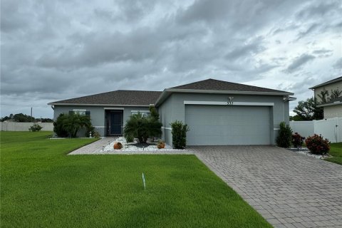 Villa ou maison à vendre à Kissimmee, Floride: 3 chambres, 160.16 m2 № 1307569 - photo 1