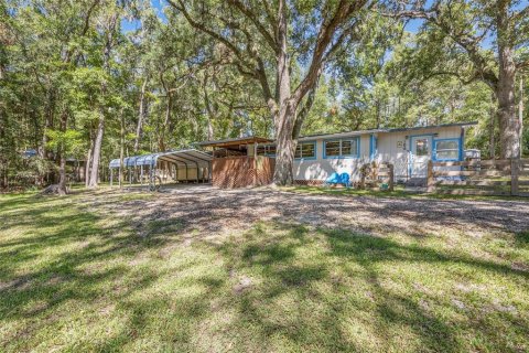 Villa ou maison à vendre à Fort White, Floride: 2 chambres, 96.25 m2 № 1343901 - photo 1