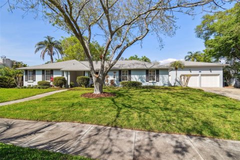 Villa ou maison à vendre à Tampa, Floride: 5 chambres, 374.02 m2 № 1086039 - photo 3