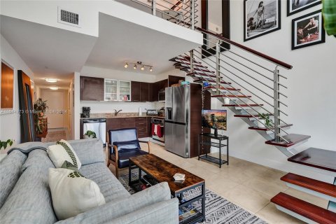 Condo in Miami, Florida, 1 bedroom  № 1270282 - photo 5