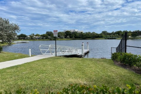 Casa en venta en Tamarac, Florida, 2 dormitorios, 96.34 m2 № 1394240 - foto 29