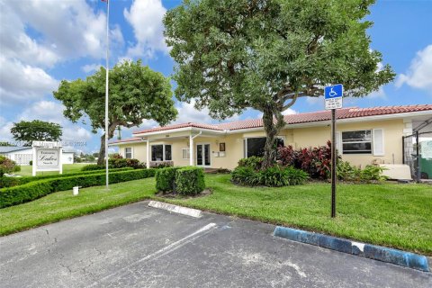 Casa en venta en Tamarac, Florida, 2 dormitorios, 96.34 m2 № 1394240 - foto 24