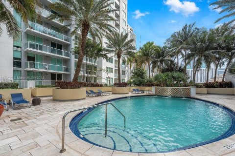 Condominio en venta en Miami, Florida, 2 dormitorios, 87.33 m2 № 1394321 - foto 28