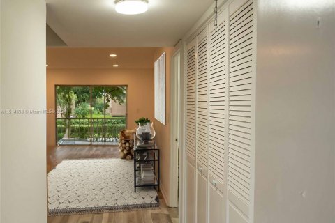 Condo in Margate, Florida, 2 bedrooms  № 1015861 - photo 6