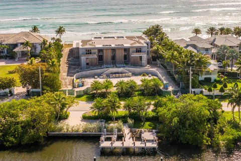 Villa ou maison à vendre à Manalapan, Floride: 6 chambres, 1827.02 m2 № 1014123 - photo 3