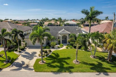 Villa ou maison à vendre à Punta Gorda, Floride: 3 chambres, 208.19 m2 № 1286064 - photo 3